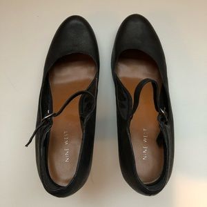 SOLD Nine West Platform Heels Women’s Size 10